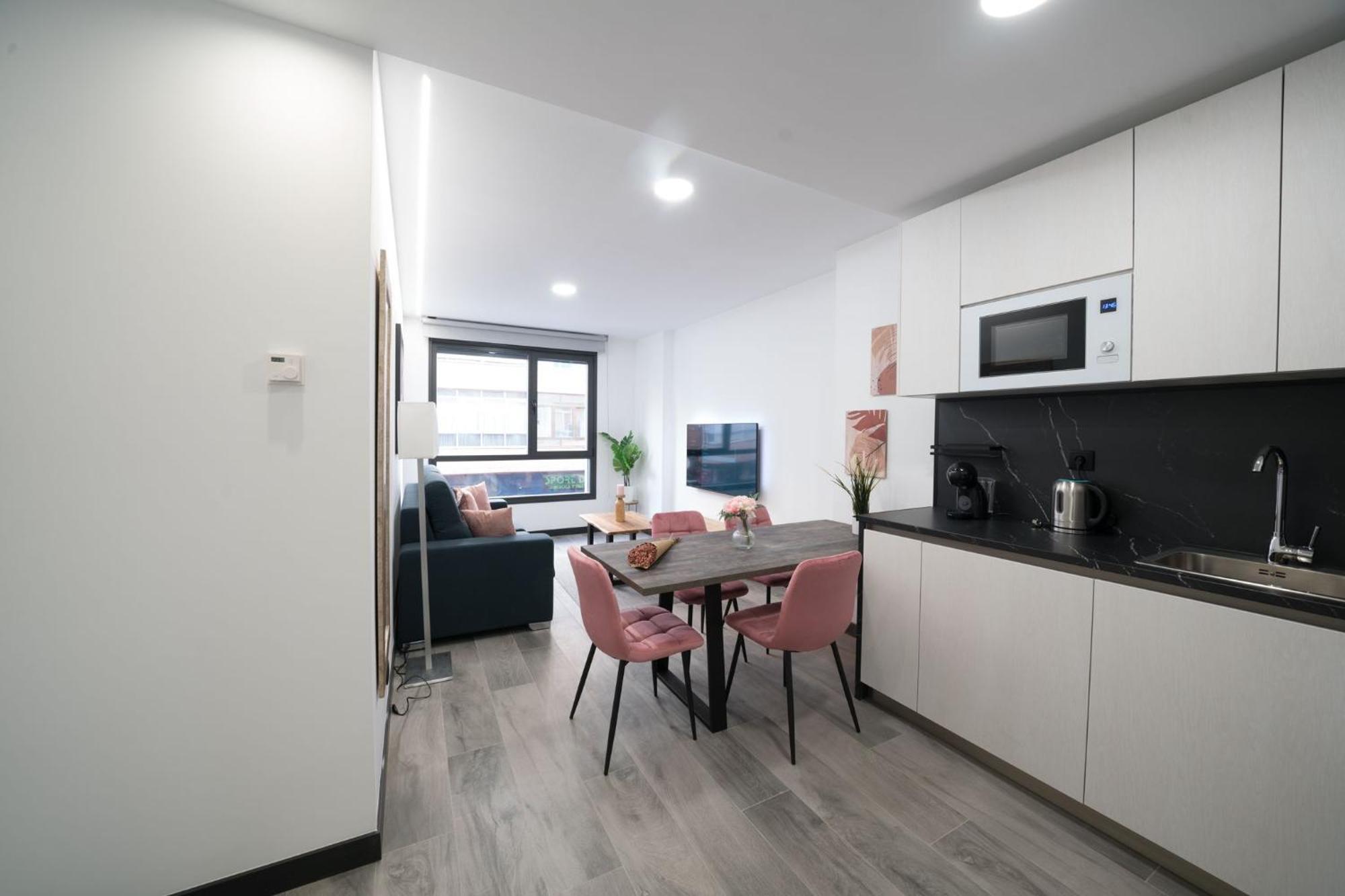 Apartamentos Go La Circular-Parking Gratuito Valladolid Eksteriør billede